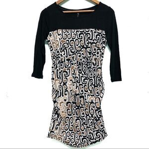 Mom & Co Geometric Scoop Neck Maternity Dress